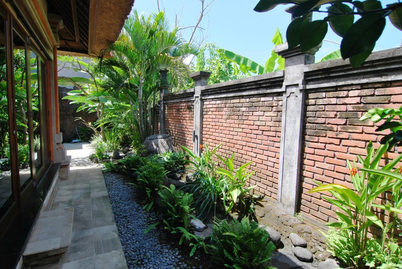 Villa Asih Ketewel Exterior photo
