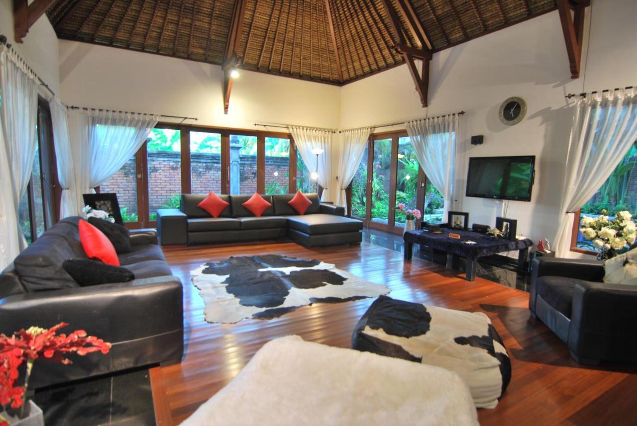 Villa Asih Ketewel Exterior photo